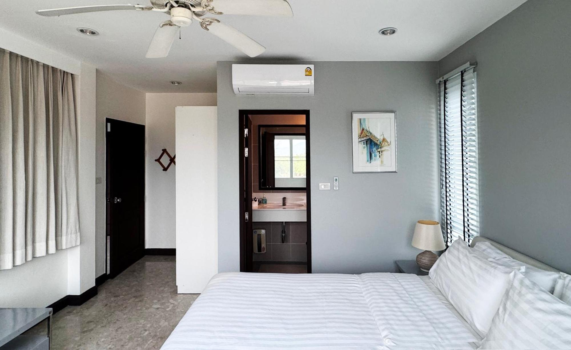 Absolute Beachfront Villa Ban Huai Yang Exterior photo