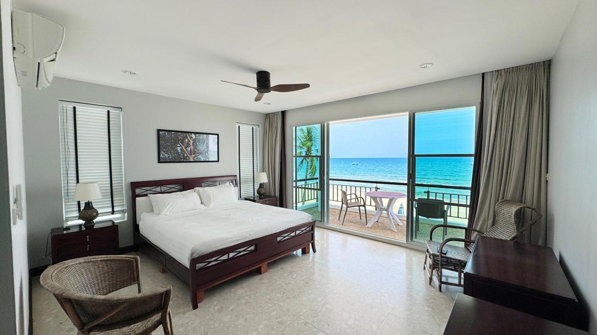 Absolute Beachfront Villa Ban Huai Yang Exterior photo